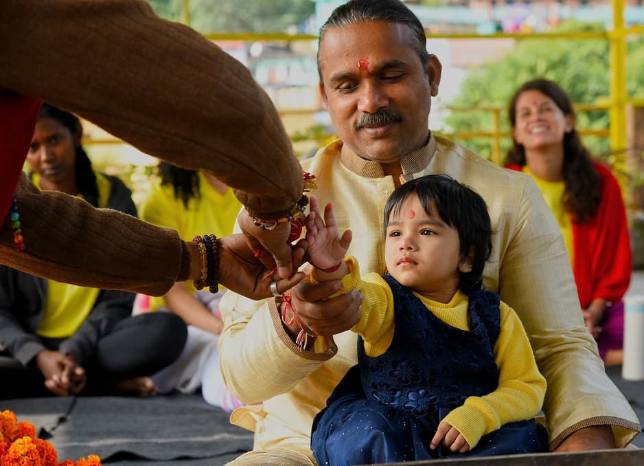 Yogi Chetan Mahesh Ji – Spiritual Yoga Master, AYM Yoga School Rishikesh